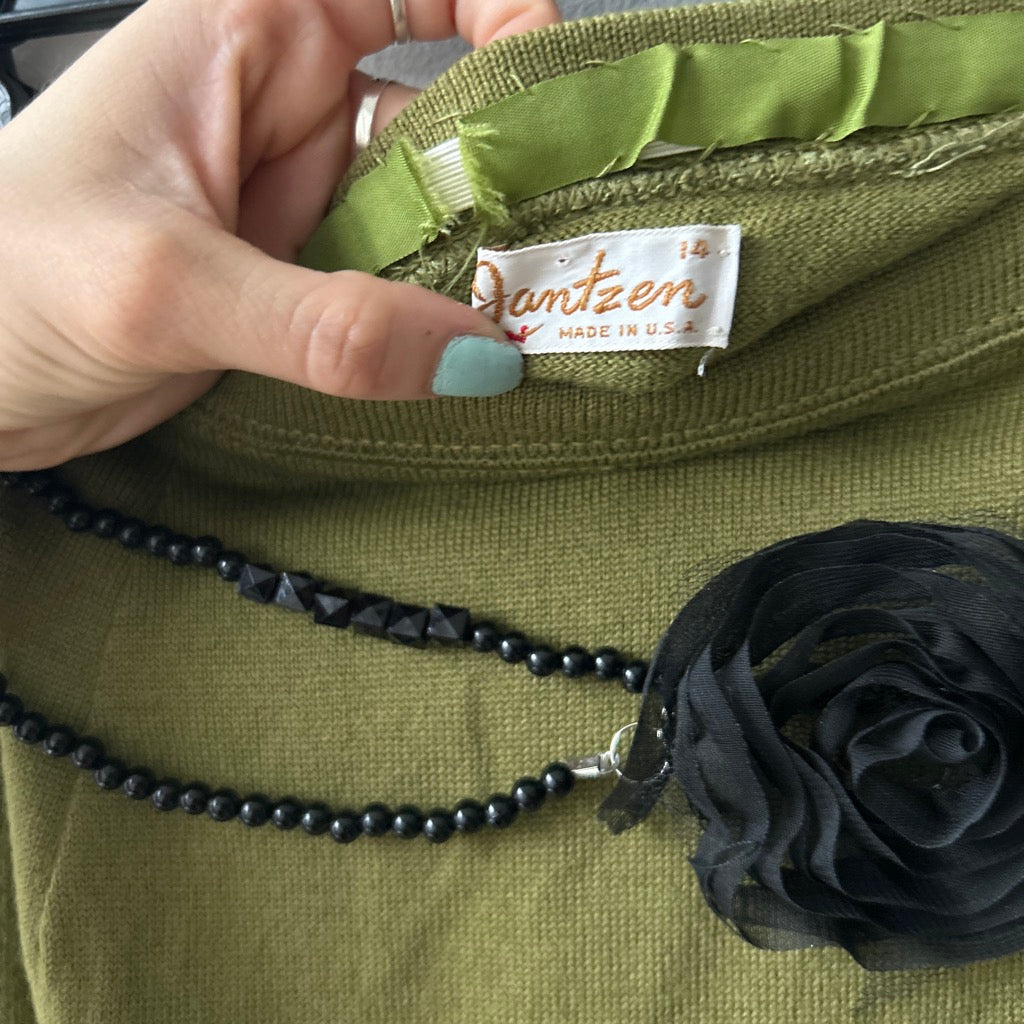 Vintage two piece set with flower belt (up-cycle)