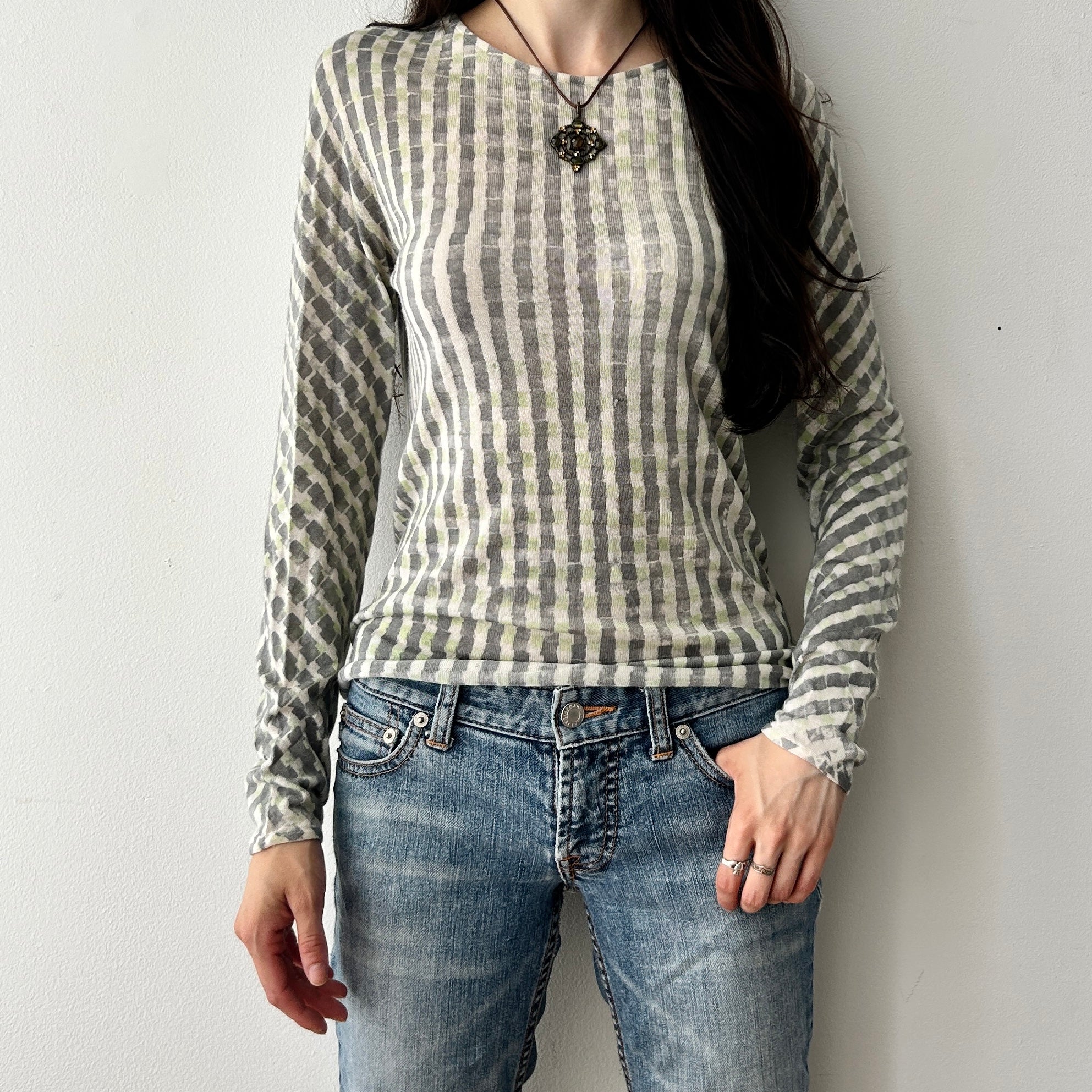 90s fine knit long sleeve top