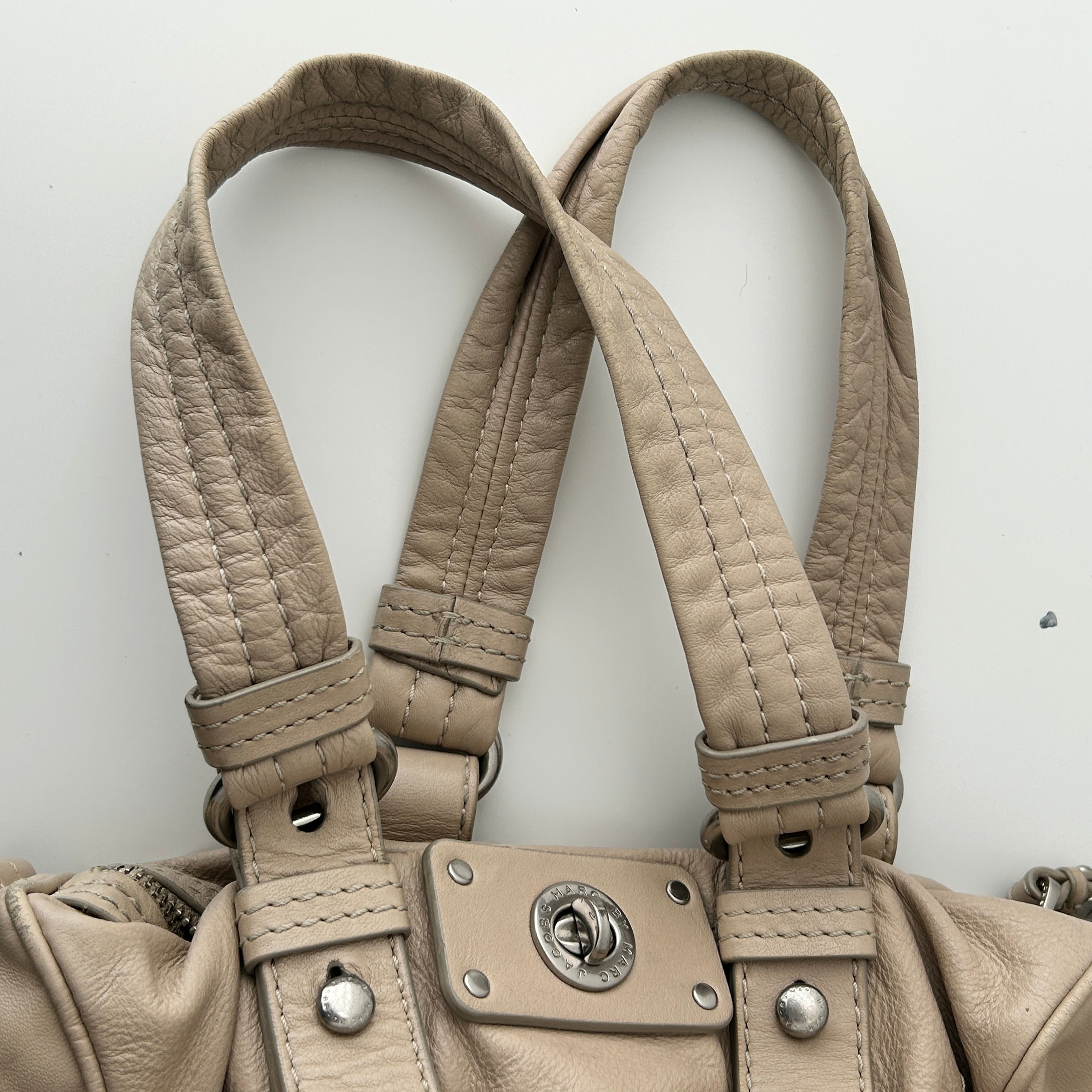 2000s beige Marc Jacobs shoulder bag