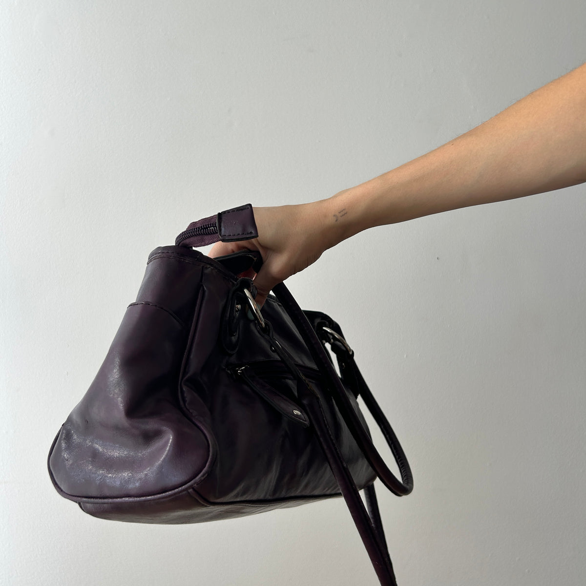 2000s purple shoulder bag