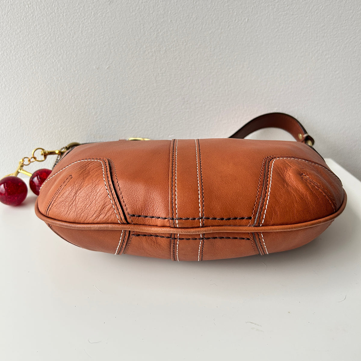 2000s coach hamptons hobo bag in brown