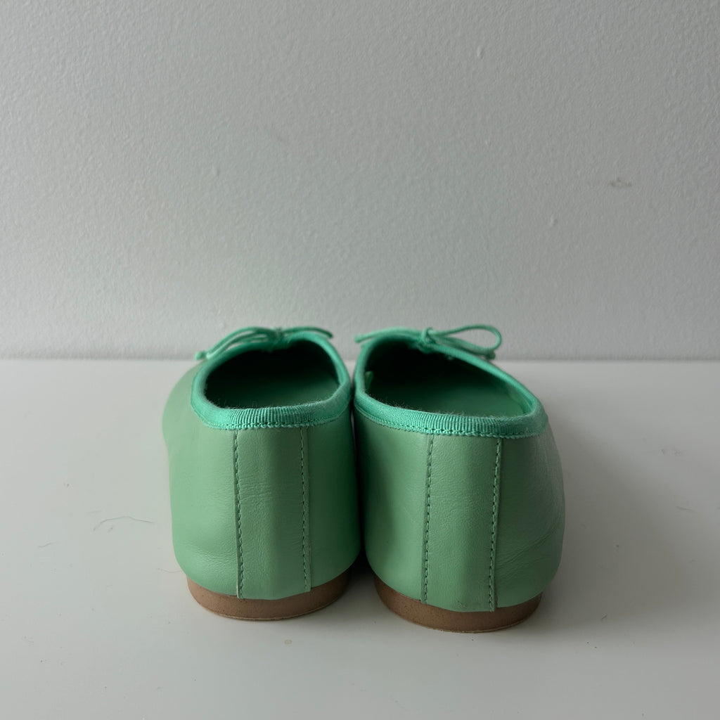 2000s mint green leather ballet flats