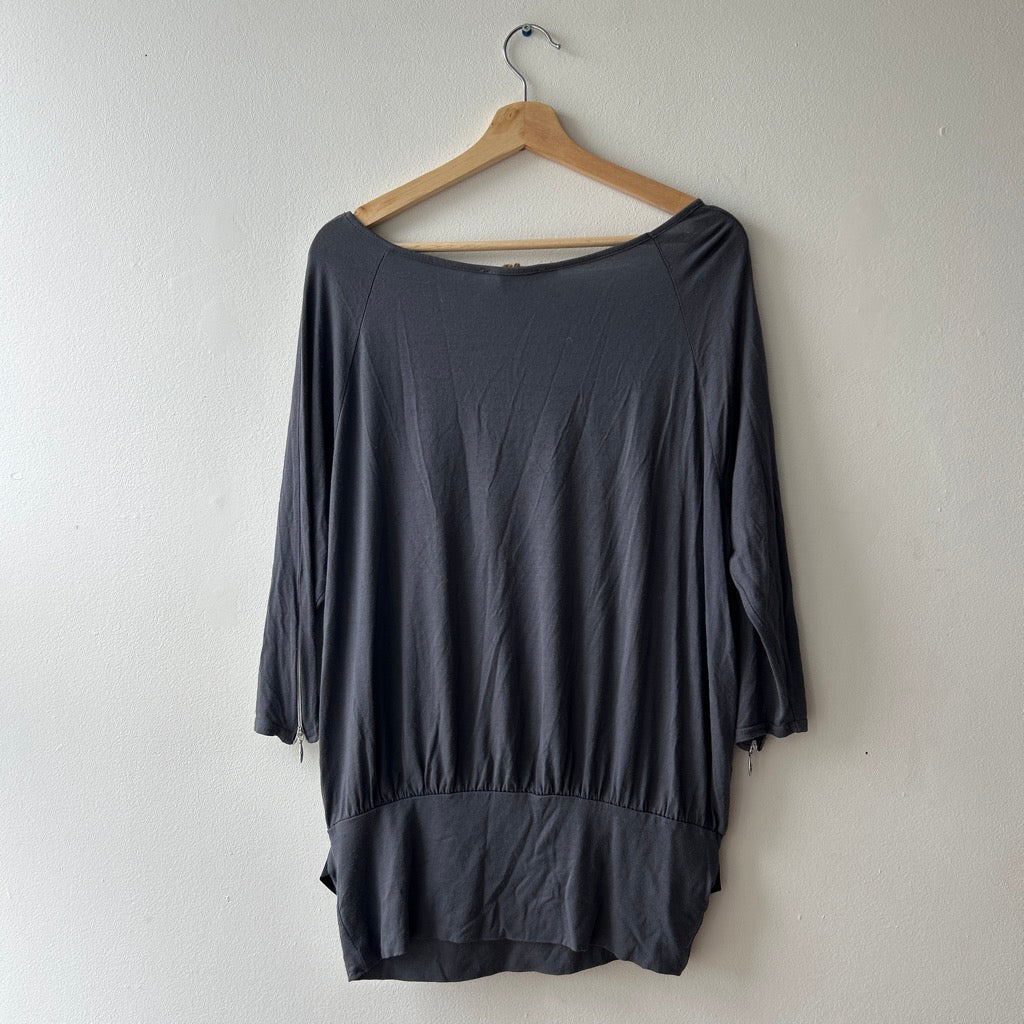 2010s dress top with belt by mim