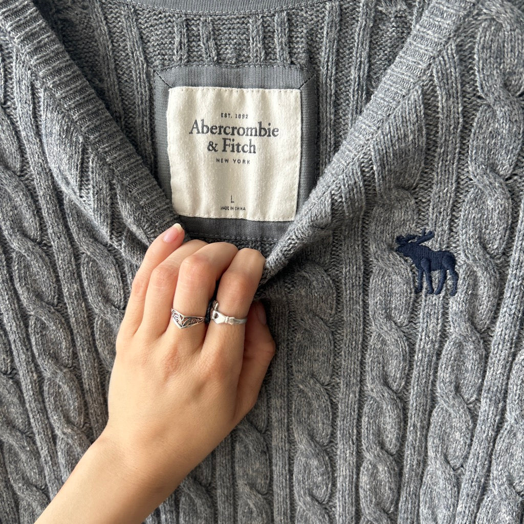 2000s cable knit sweater by Abercrombie & fitch