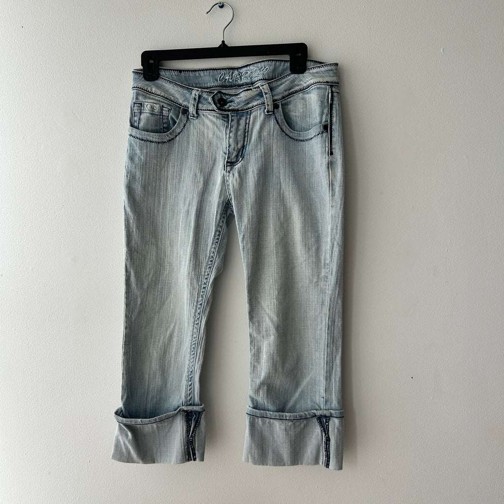 Y2K light wash denim capris by carreli