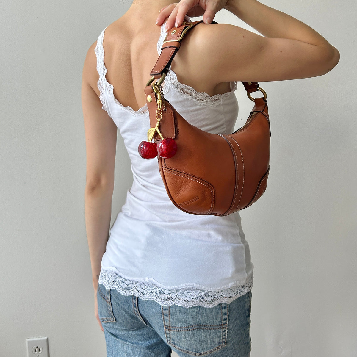 2000s coach hamptons hobo bag in brown