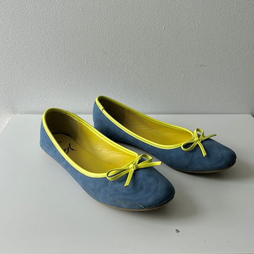 2000s blue and neon yellow ballet flats