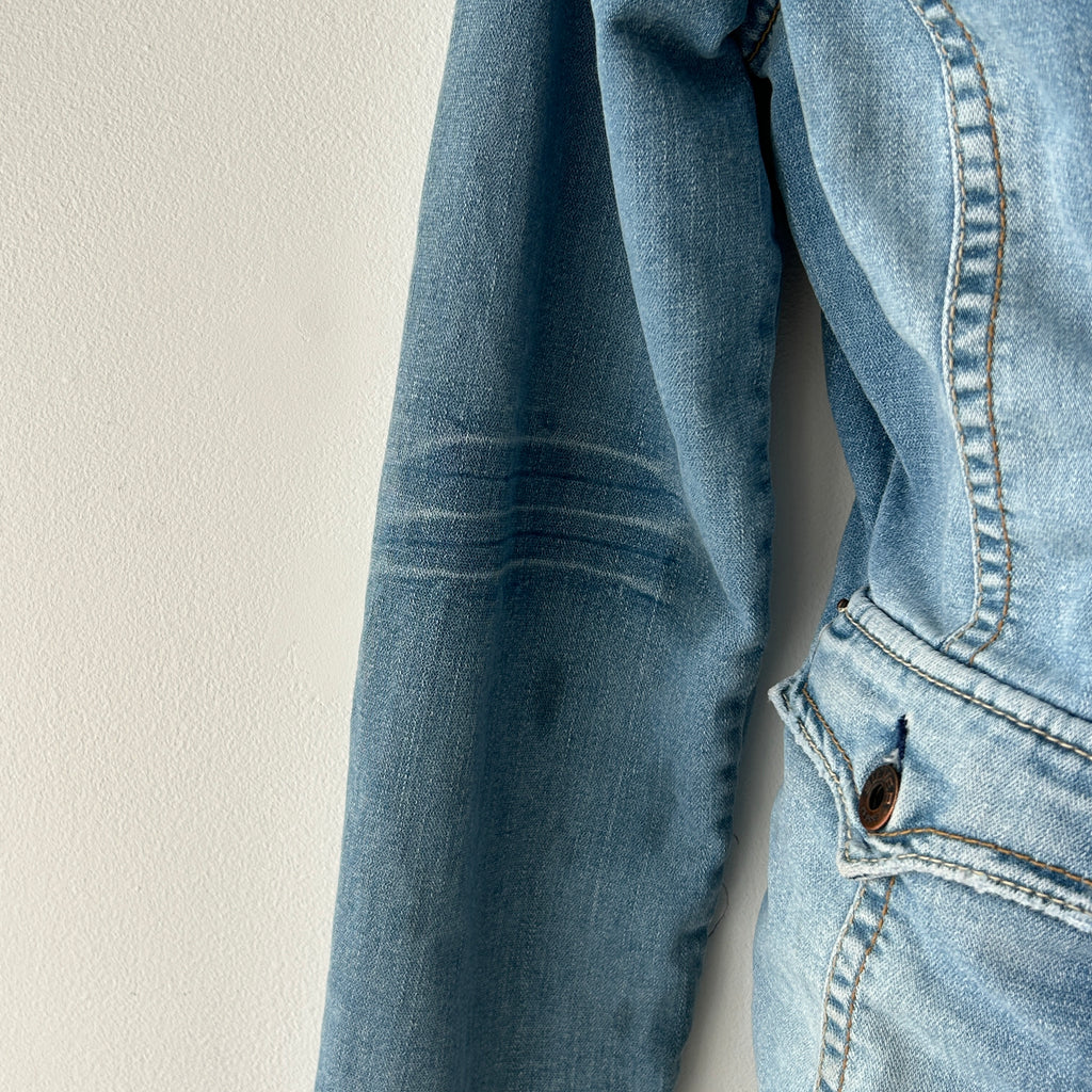 2000's denim jacket with pin by silver jeans