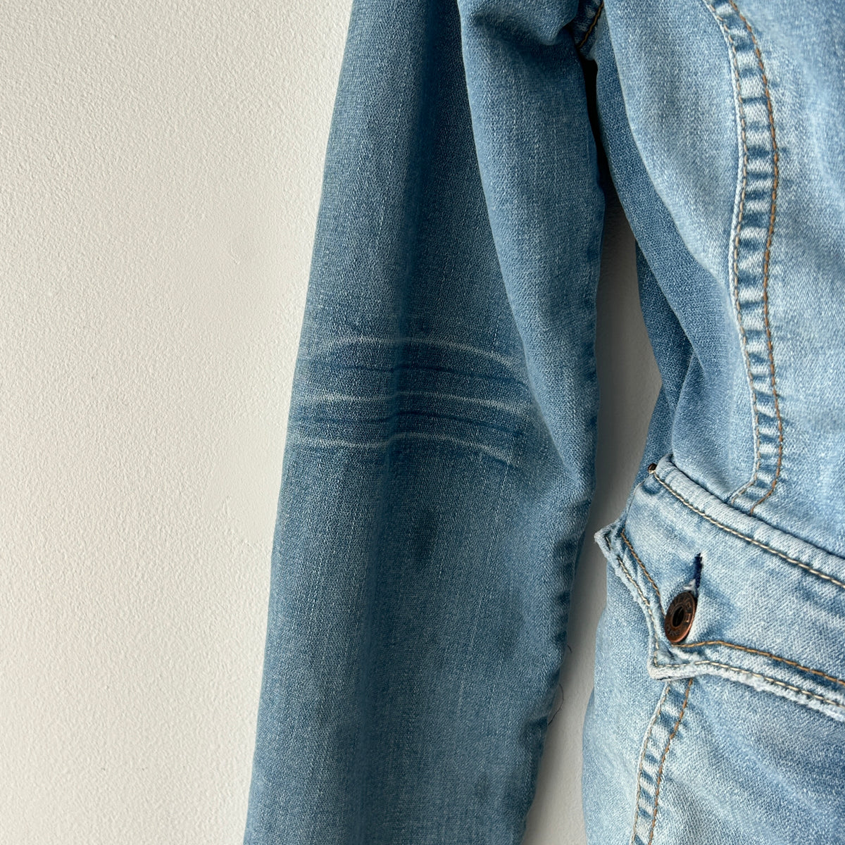 2000's denim jacket with pin by silver jeans