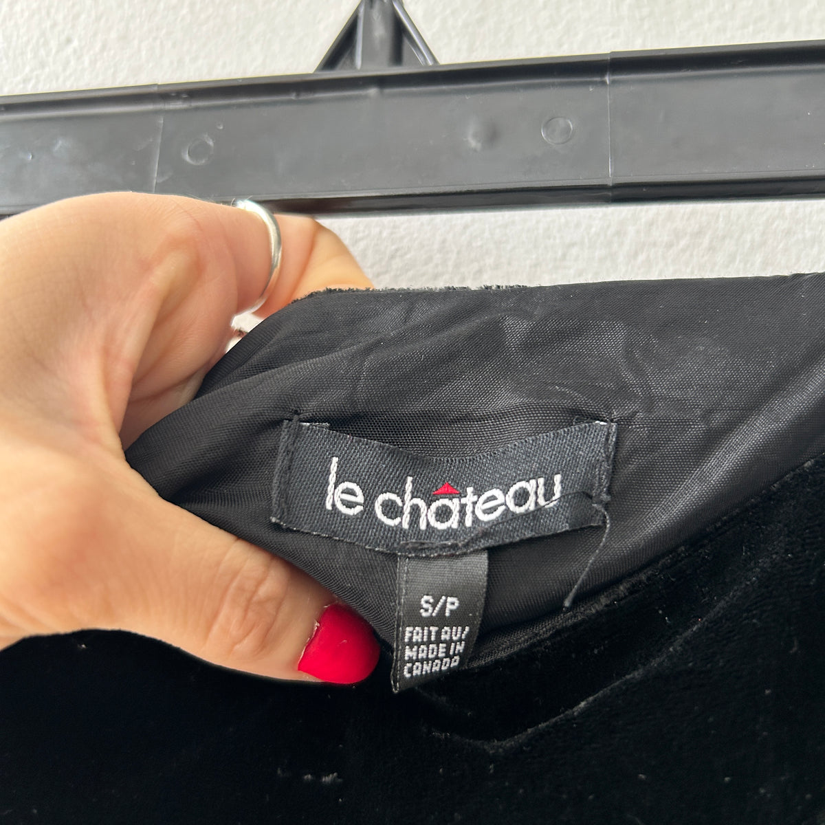 90s silk applique skirt by le chateau