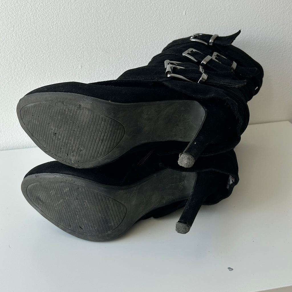 Deadstock belted suede heeled booties by Club Couture