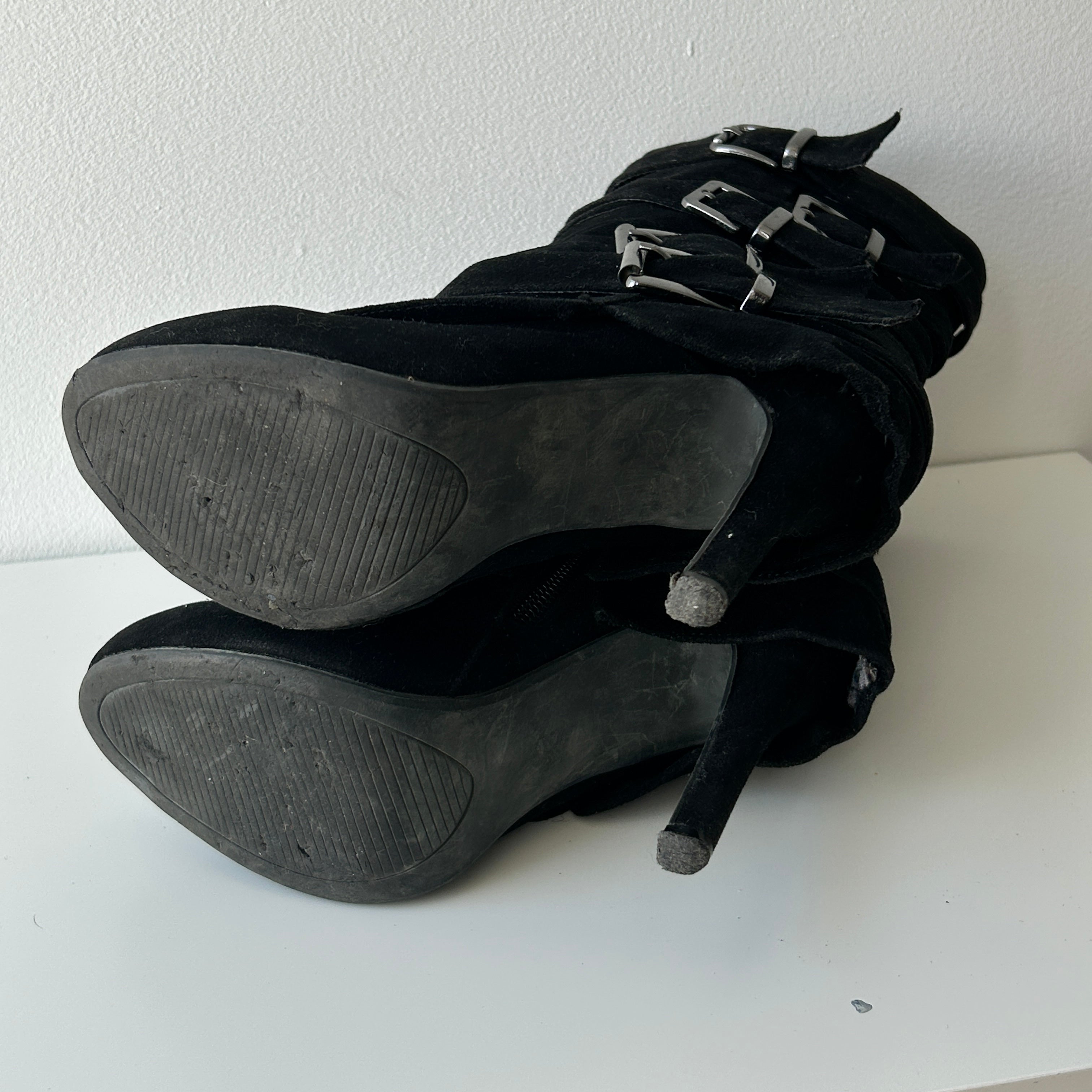 Deadstock belted suede heeled booties by Club Couture