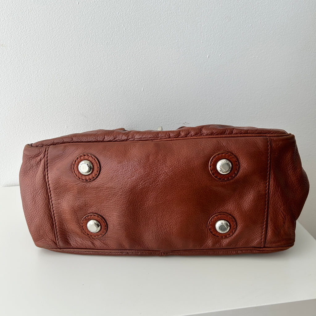 2000s brown leather shoulder bag by Marc Jacobs