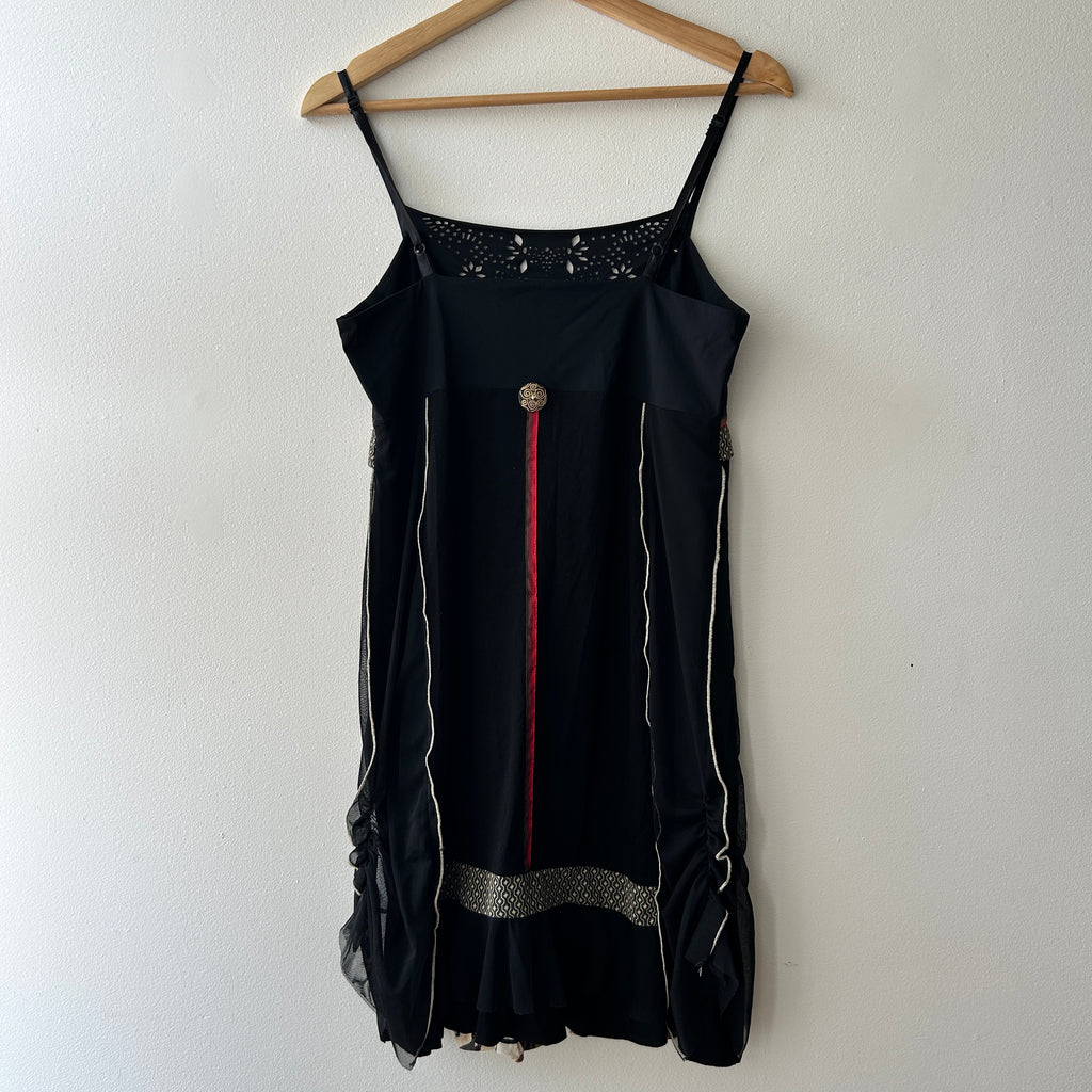 Vintage black midi dress by la mode est a vous