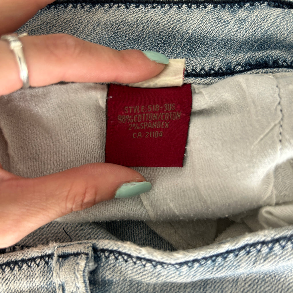 Y2K light wash denim capris by carreli