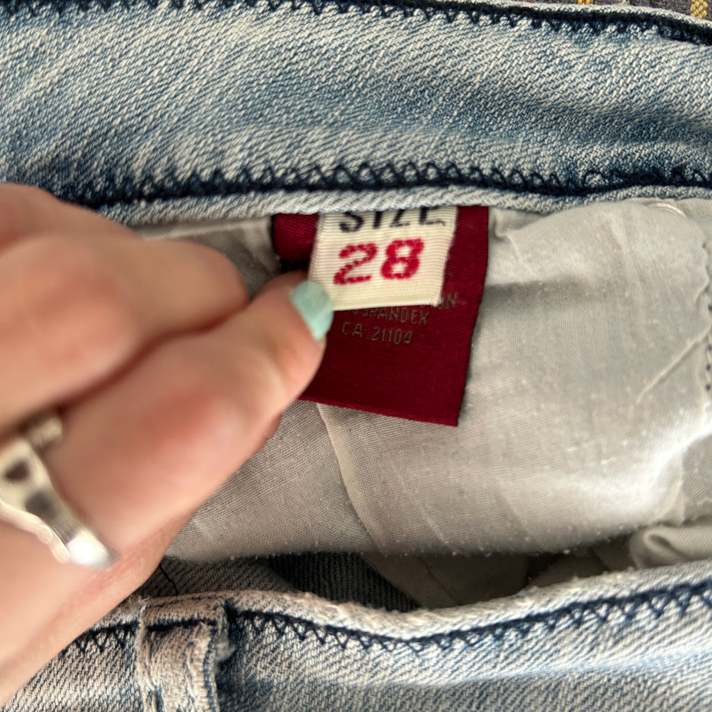 Y2K light wash denim capris by carreli
