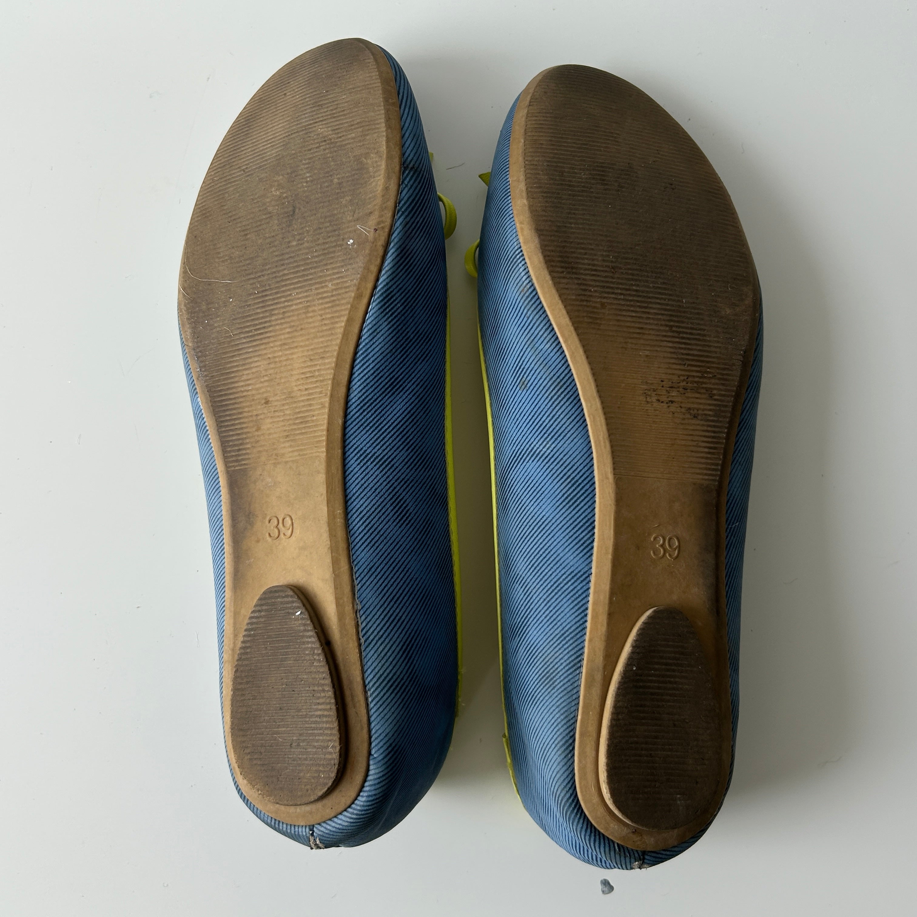 2000s blue and neon yellow ballet flats
