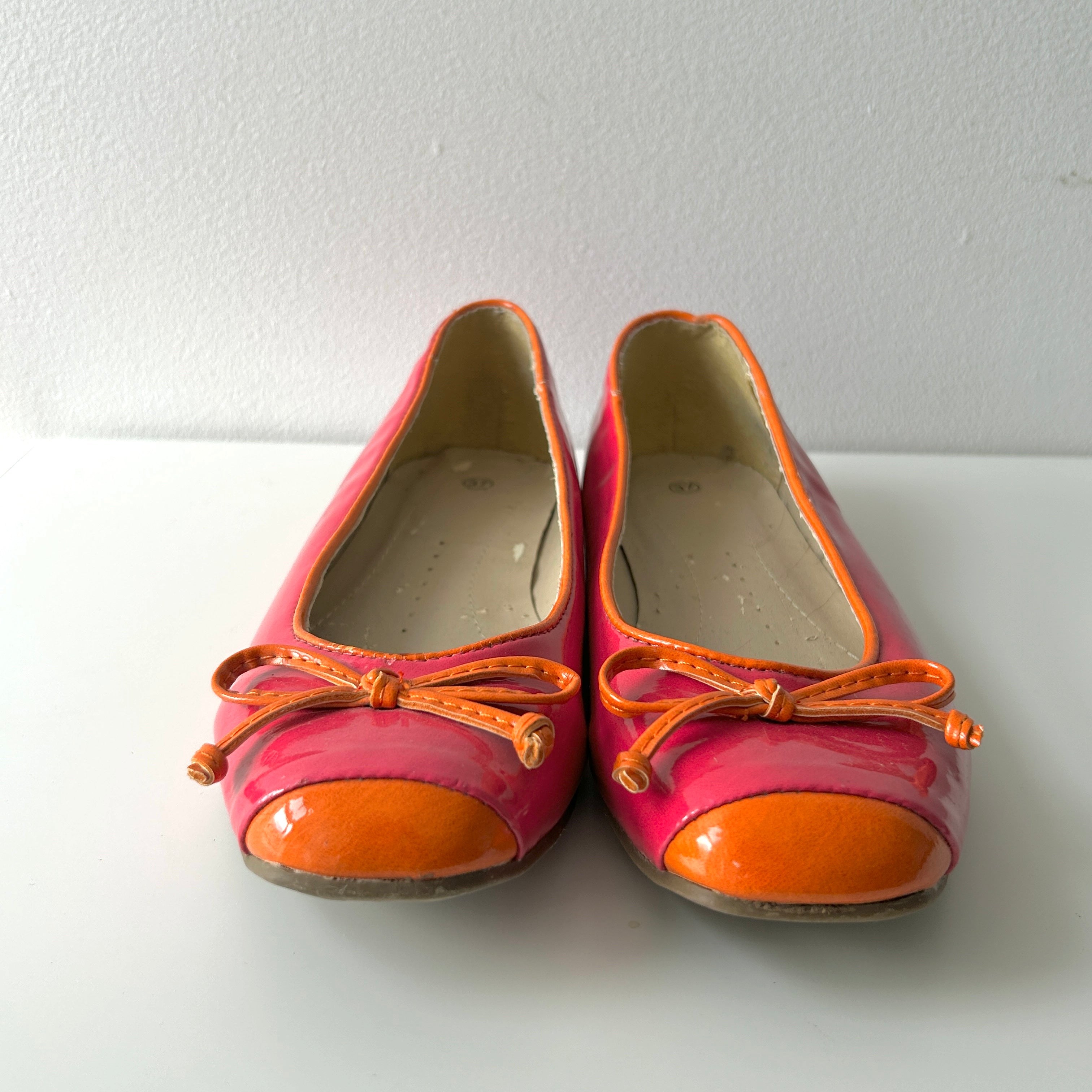 2000s pink and orange ballet flats
