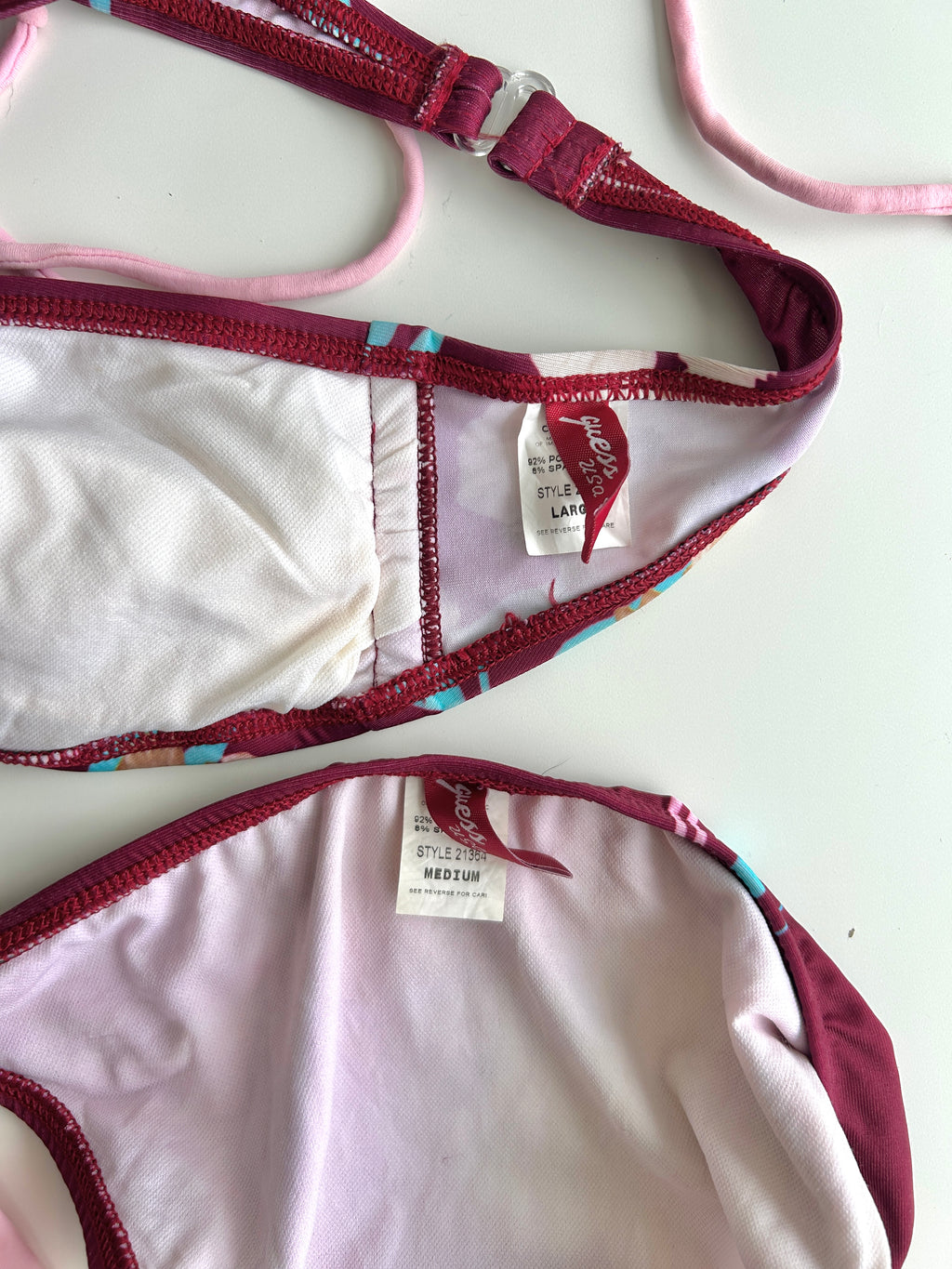 Y2K hibiscus print bikini set vintage Guess