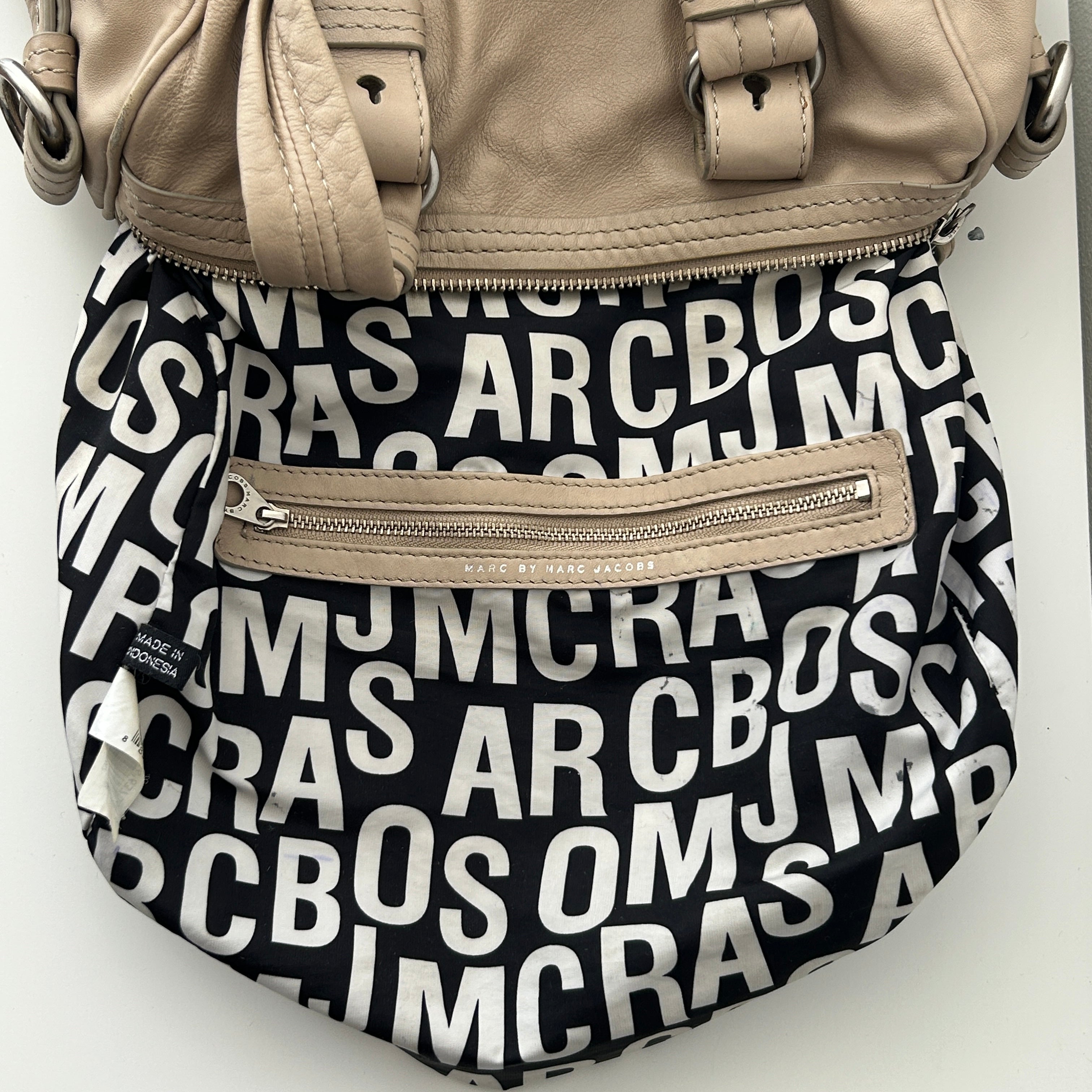 2000s beige Marc Jacobs shoulder bag
