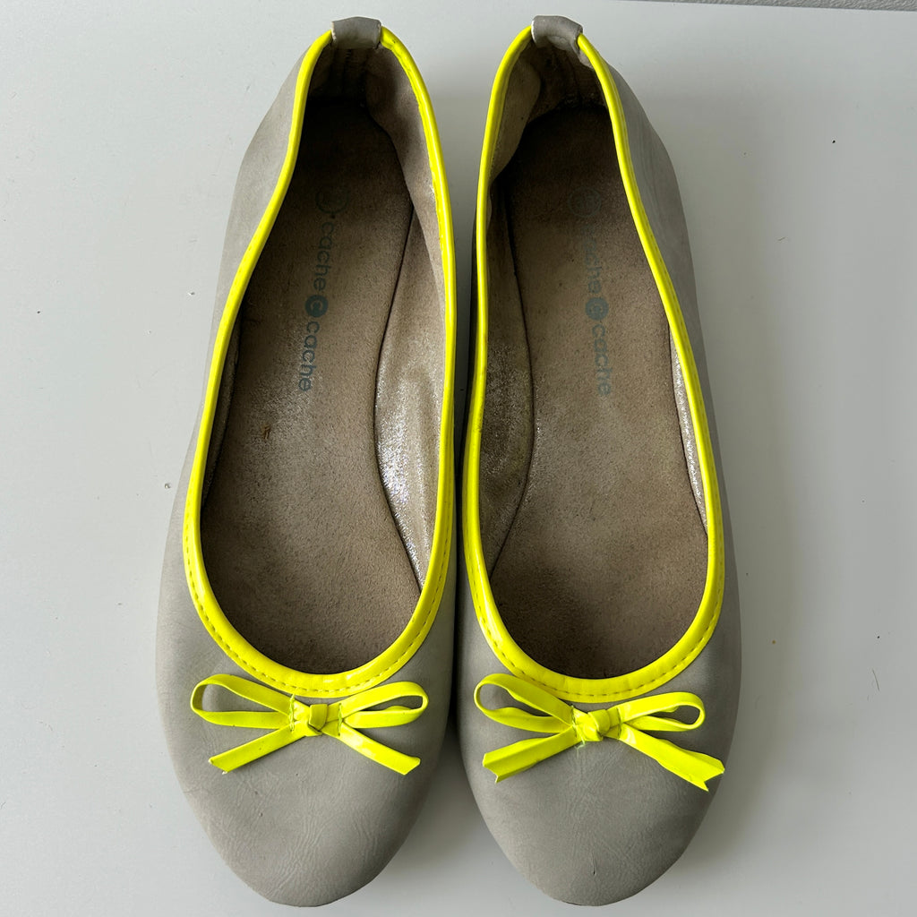 2000s grey and neon yellow ballet flats