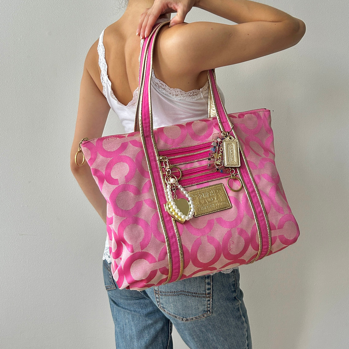 2000s coach op-art poppy glam tote in pink