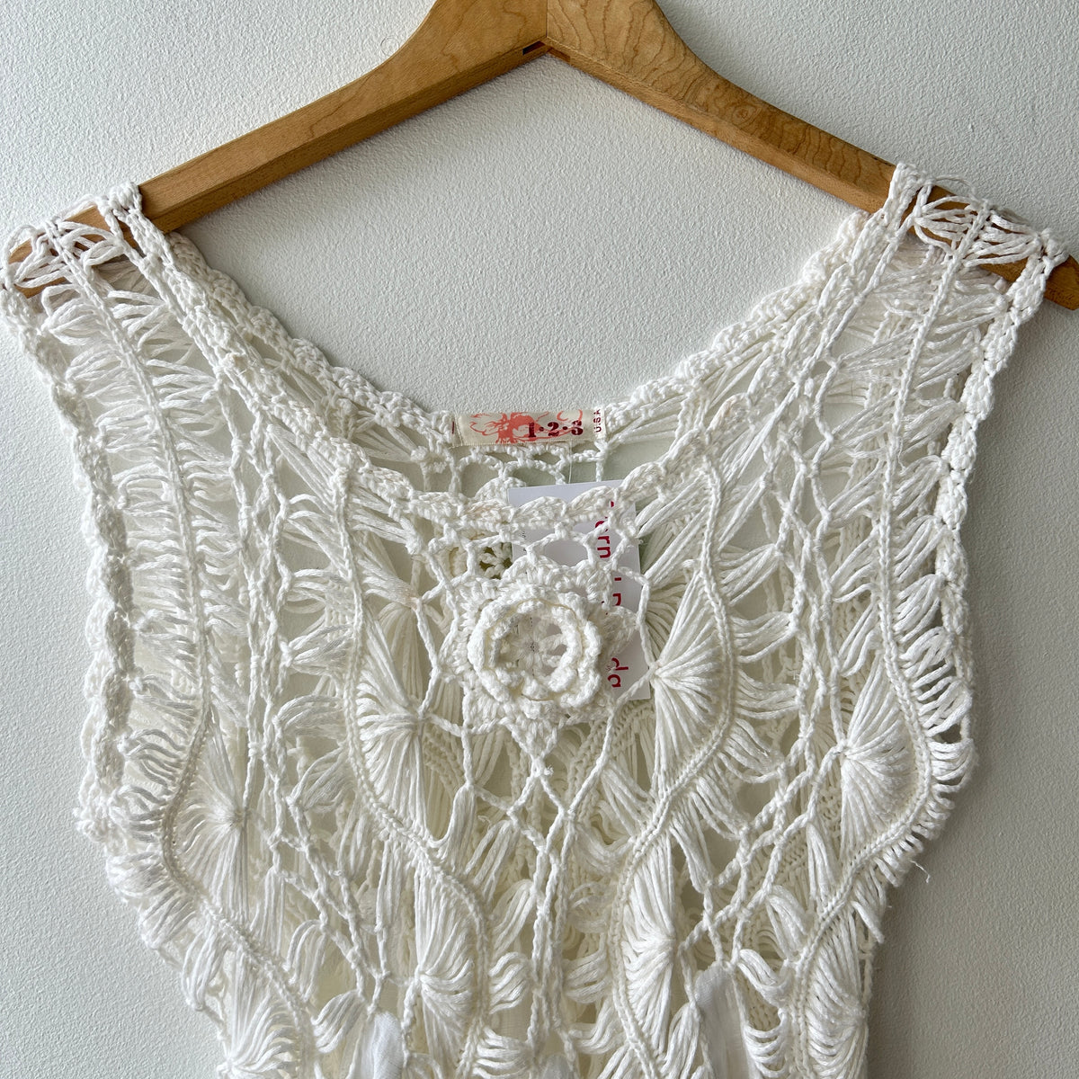 2000's crochet top by 123