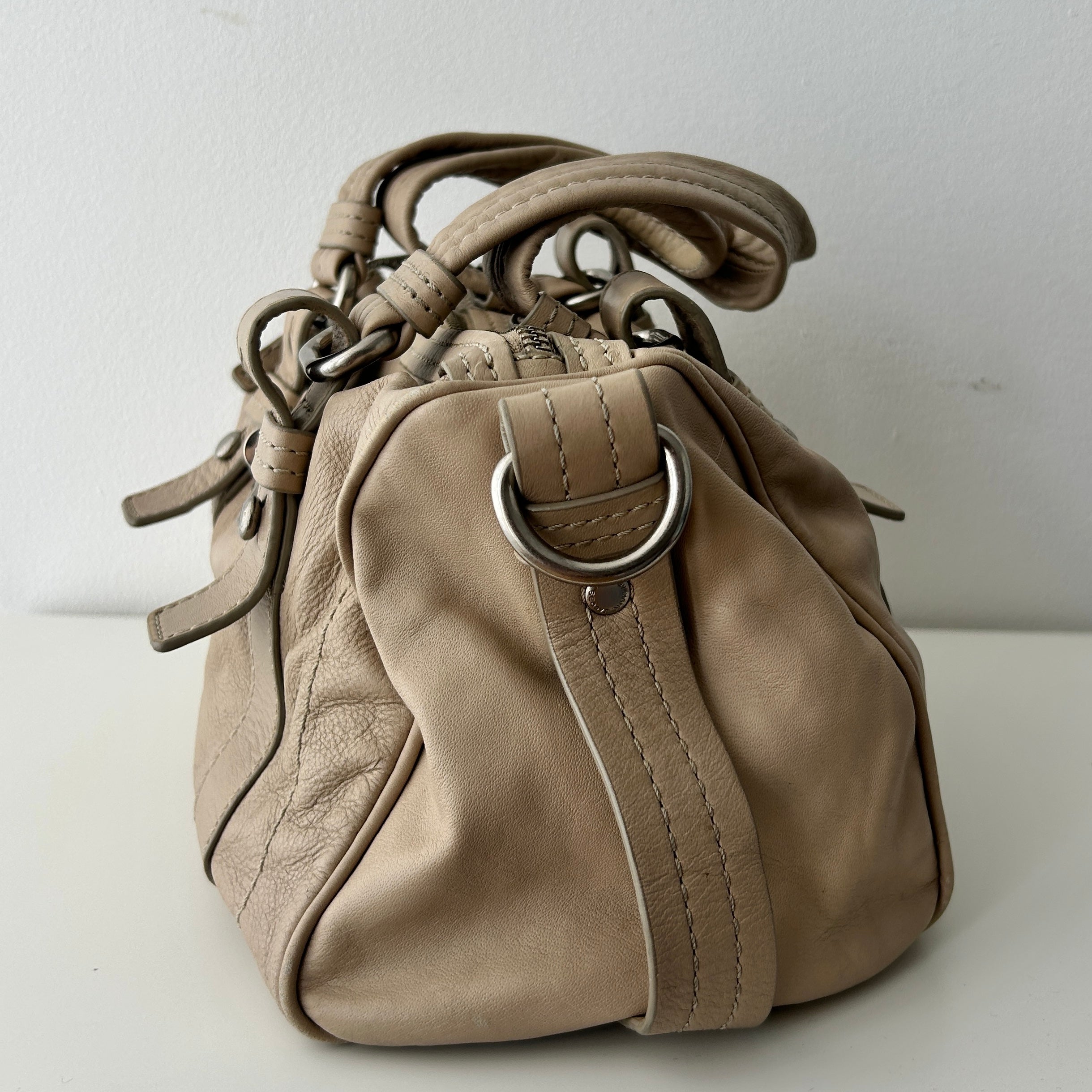 2000s beige Marc Jacobs shoulder bag