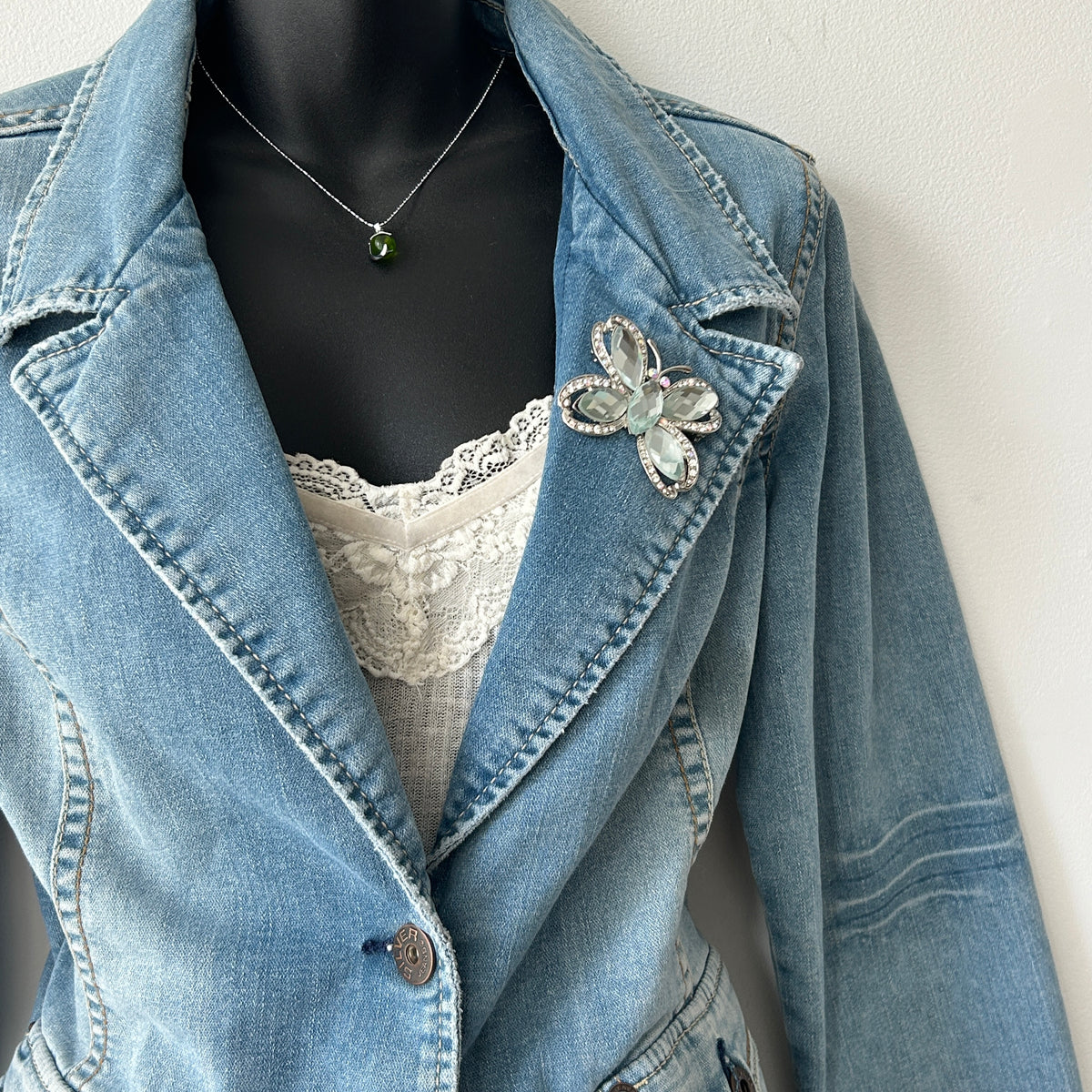 2000's denim jacket with pin by silver jeans