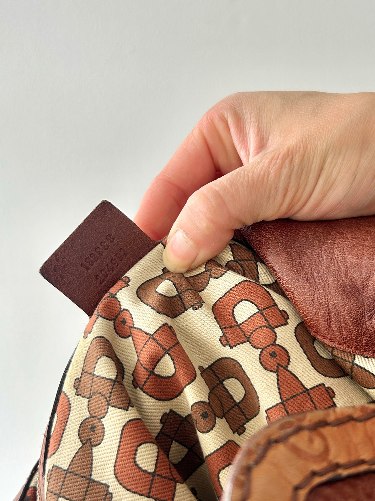 Vintage Gucci Indy babouska bag
