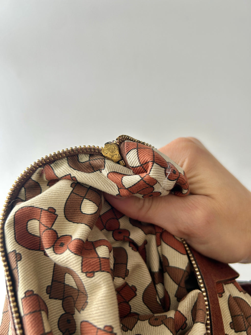 Vintage Gucci Indy babouska bag