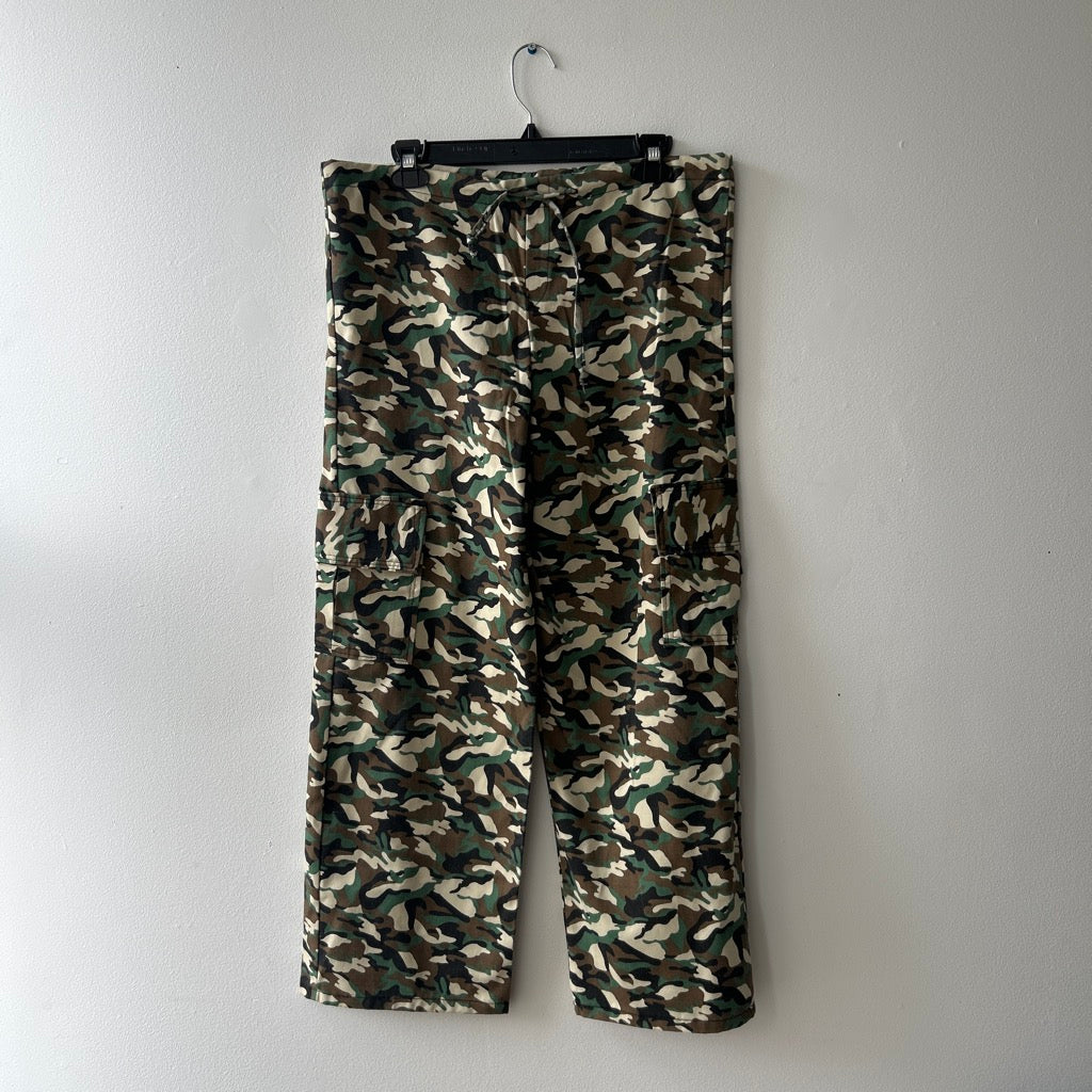 2000s camo wide leg pants
