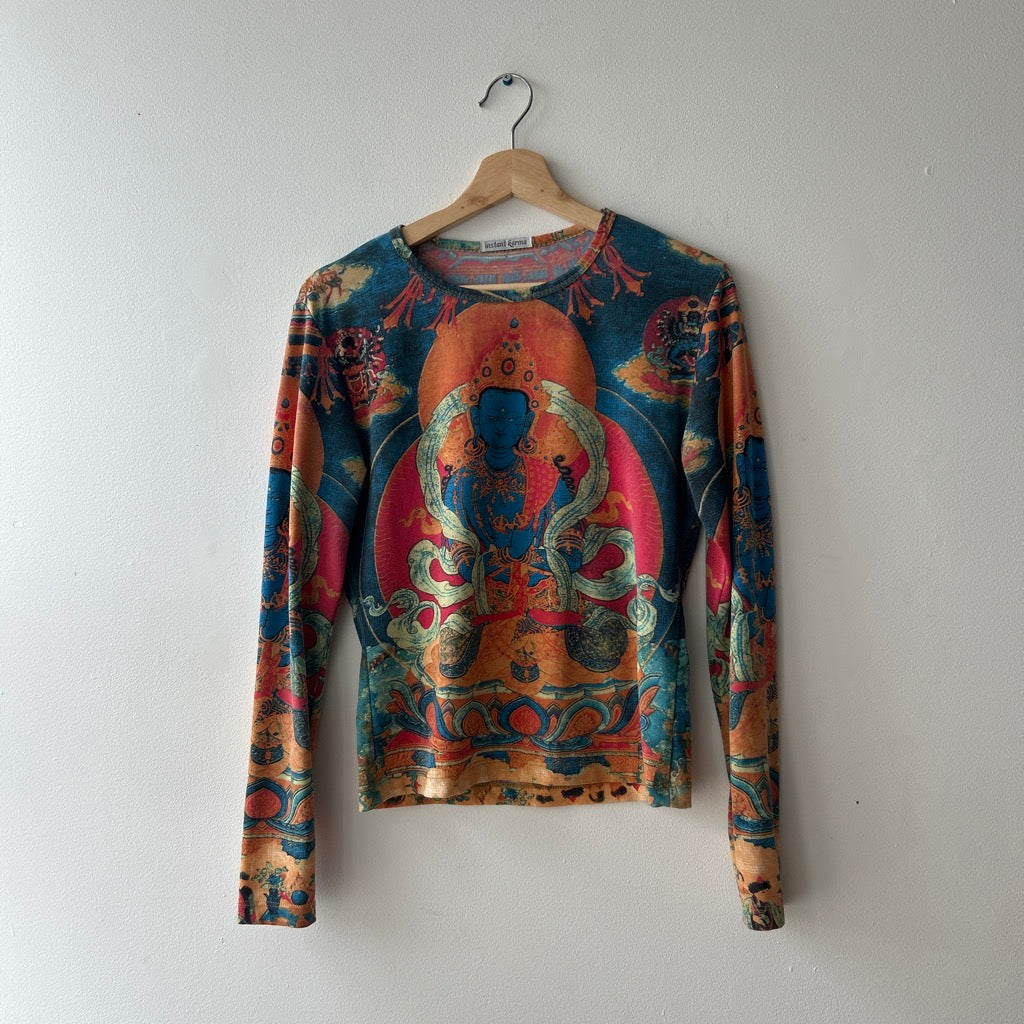 90s graphic long sleeve top
