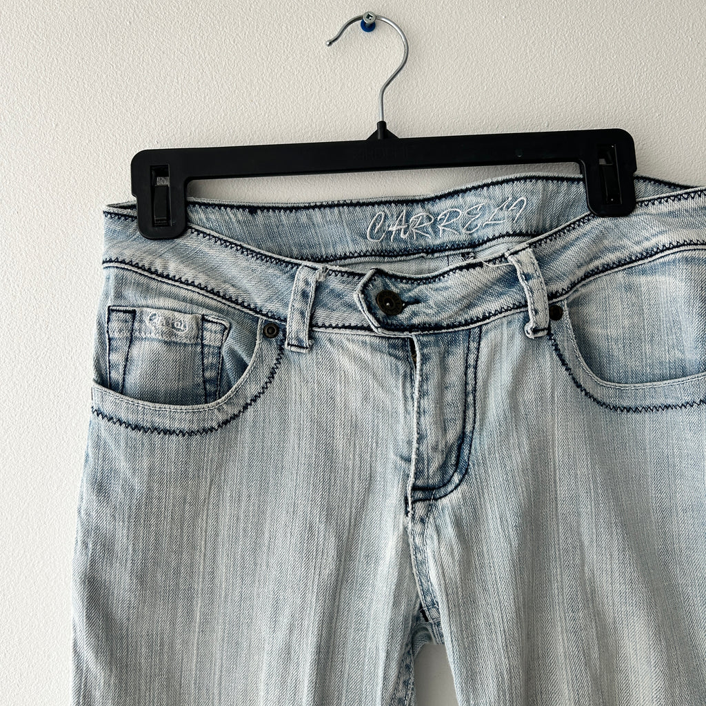Y2K light wash denim capris by carreli