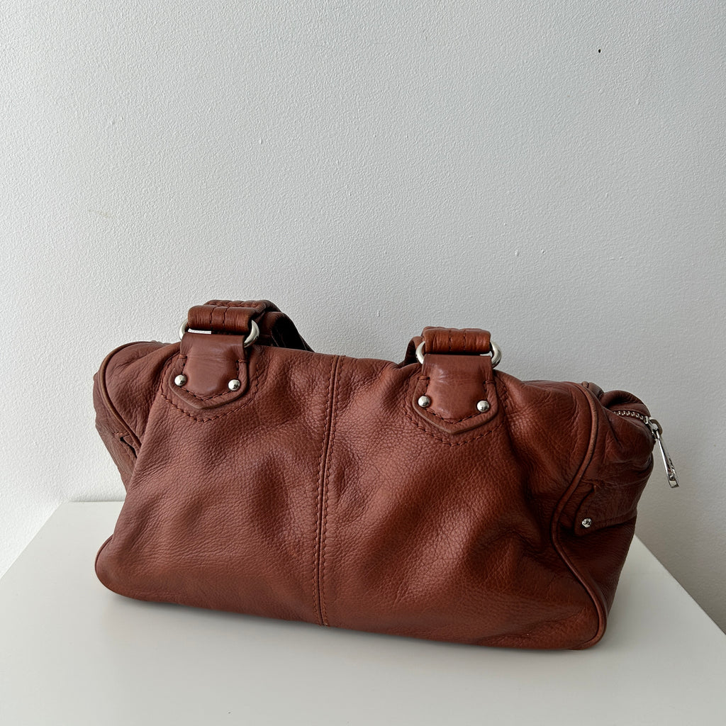2000s brown leather shoulder bag by Marc Jacobs
