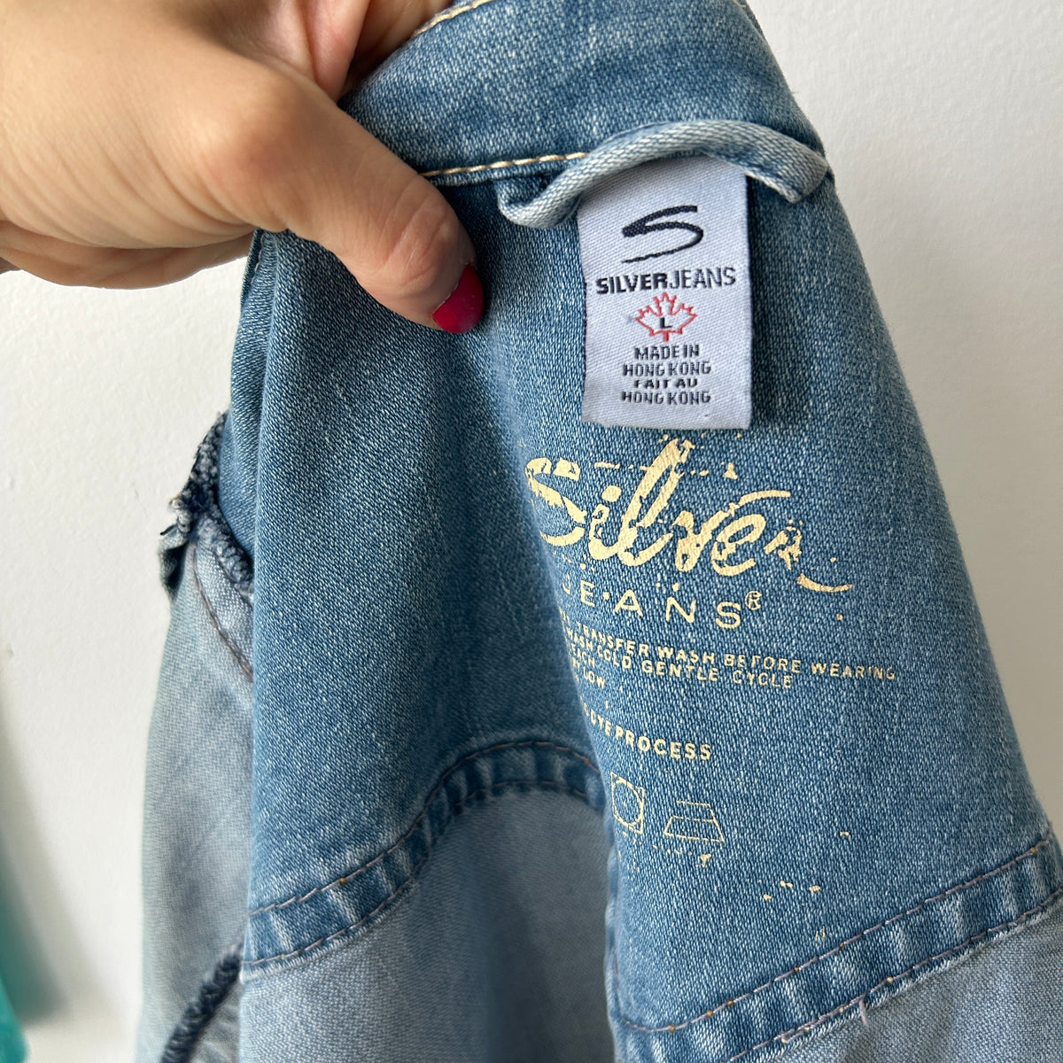 2000's denim jacket with pin by silver jeans
