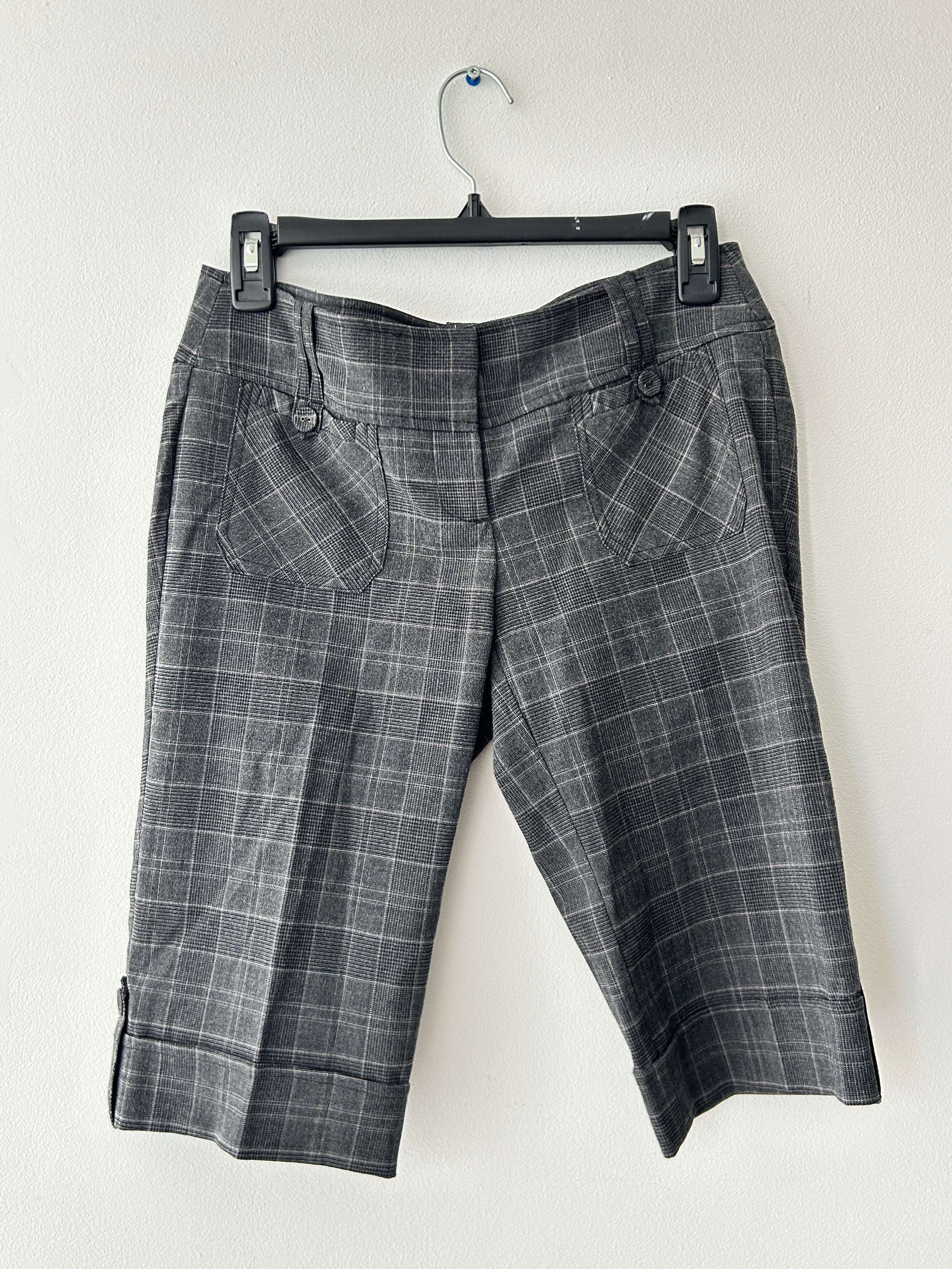 Deadstock Dynamite Y2K Grey Capris