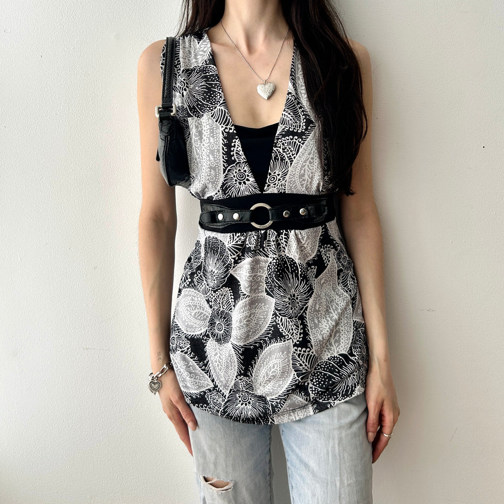 Y2K Sleeveless Top with Belt & Waist Tie