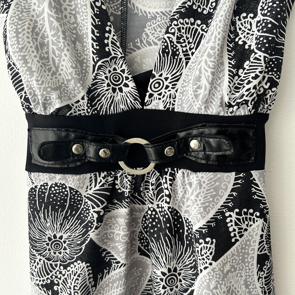 Y2K Sleeveless Top with Belt & Waist Tie
