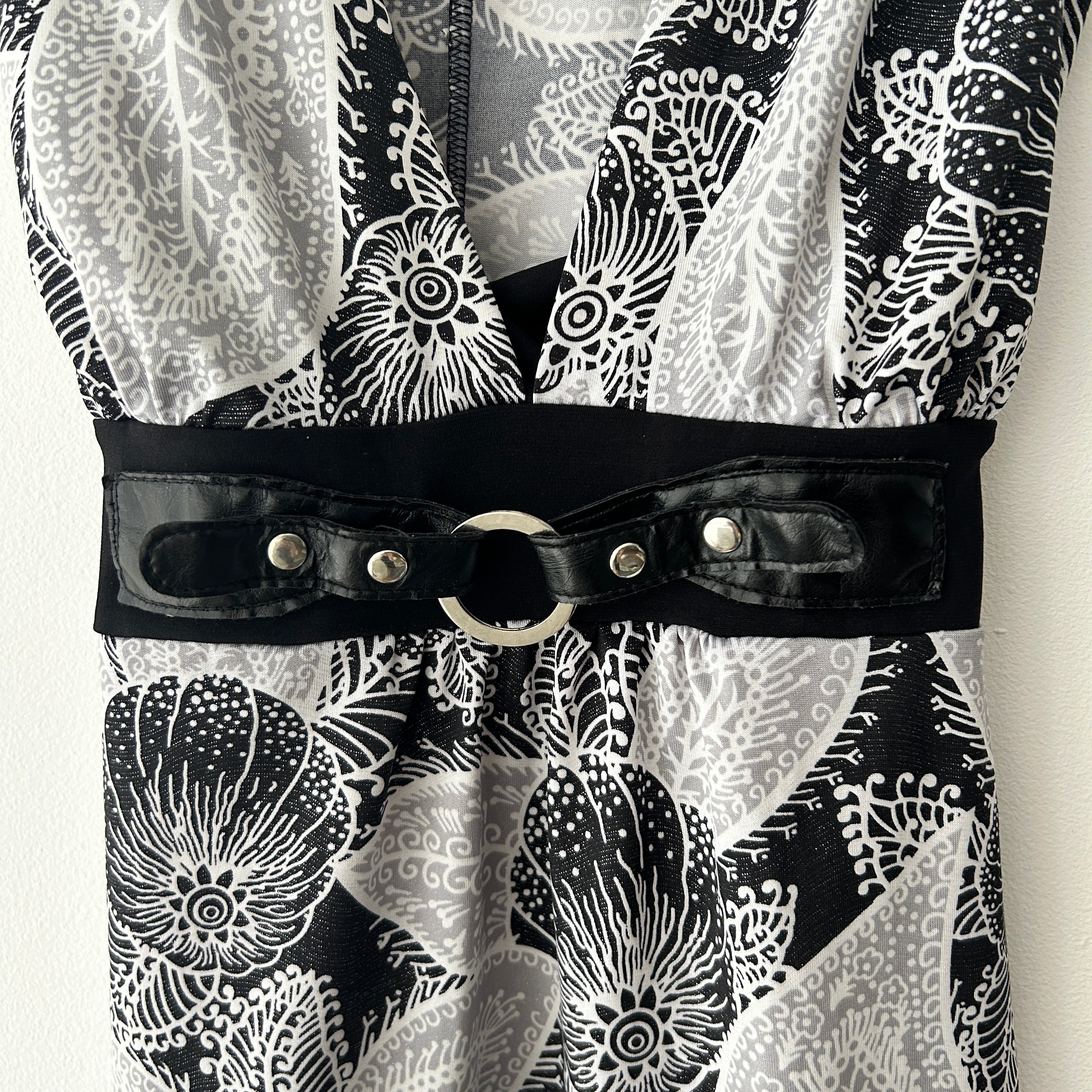 Y2K Sleeveless Top with Belt & Waist Tie