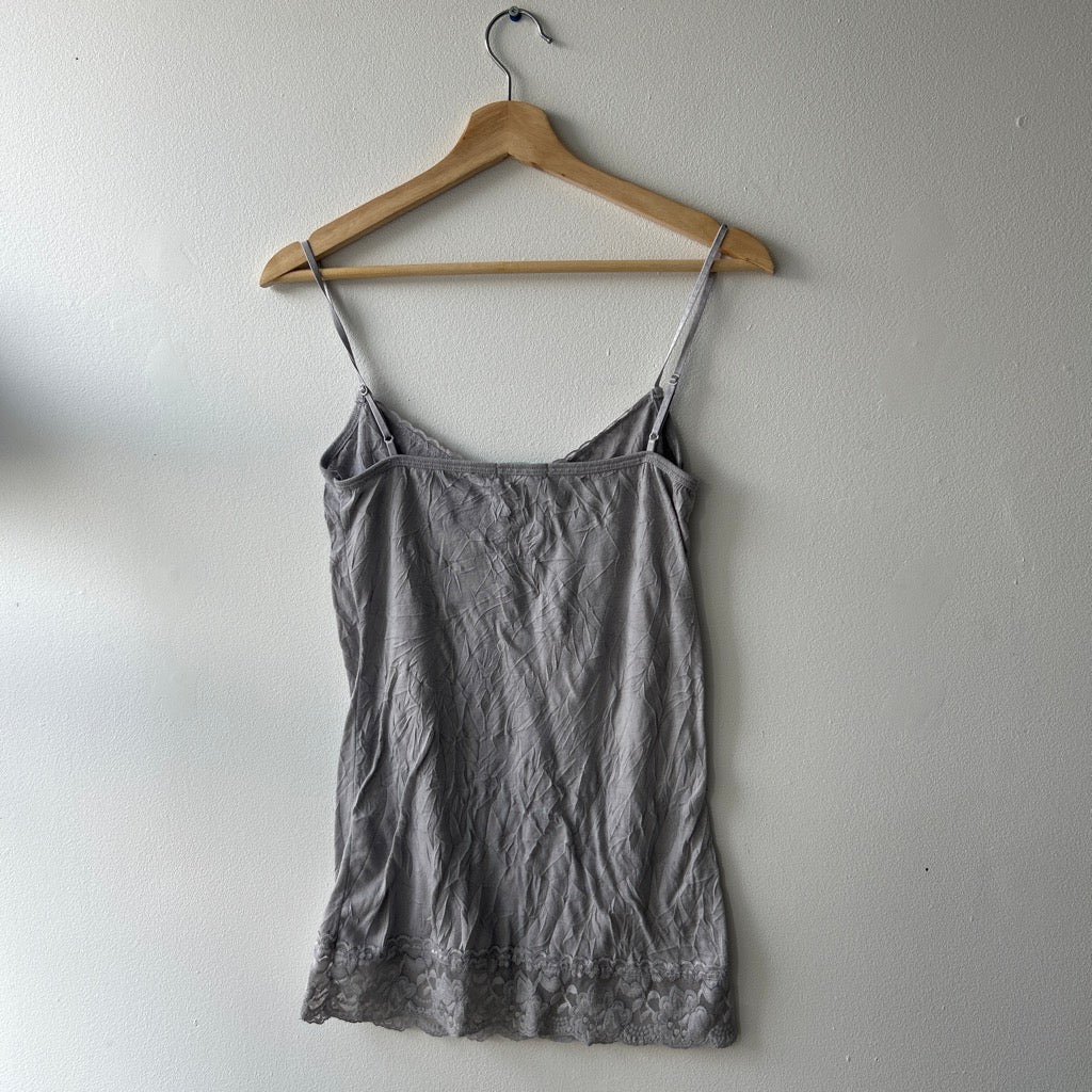 2000s grey lace cami top by maurices