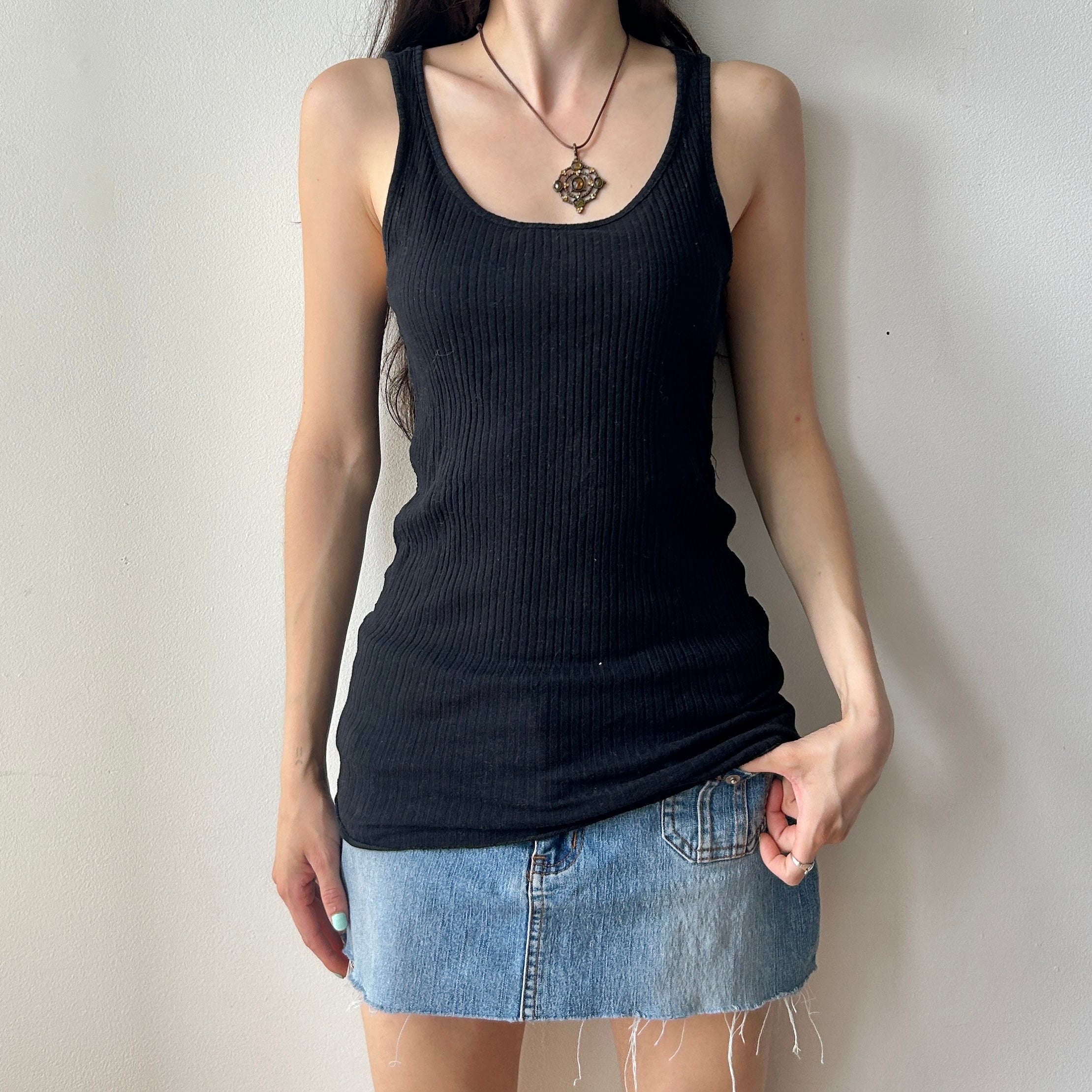 2000s lace back ribbed cami by nevada